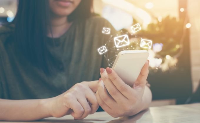 Best Email Marketing Software Compared: Pros and Cons Best Email Marketing Software Compared: Pros and Cons